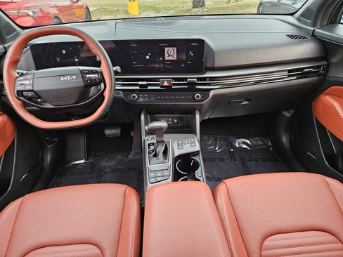 Used 2026 Kia Sportage SX image 13