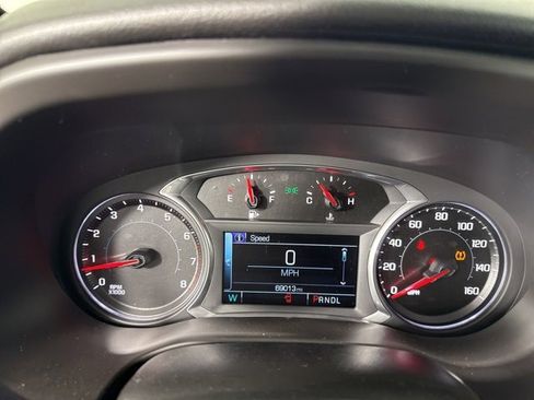 Used 2018 GMC Acadia SLE image 32