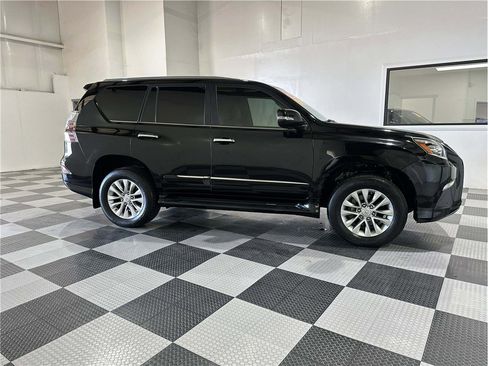 Used 2017 Lexus GX 460 Premium image 6