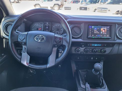 Used 2017 Toyota Tacoma TRD Sport w/ Premium & Technology Package image 14