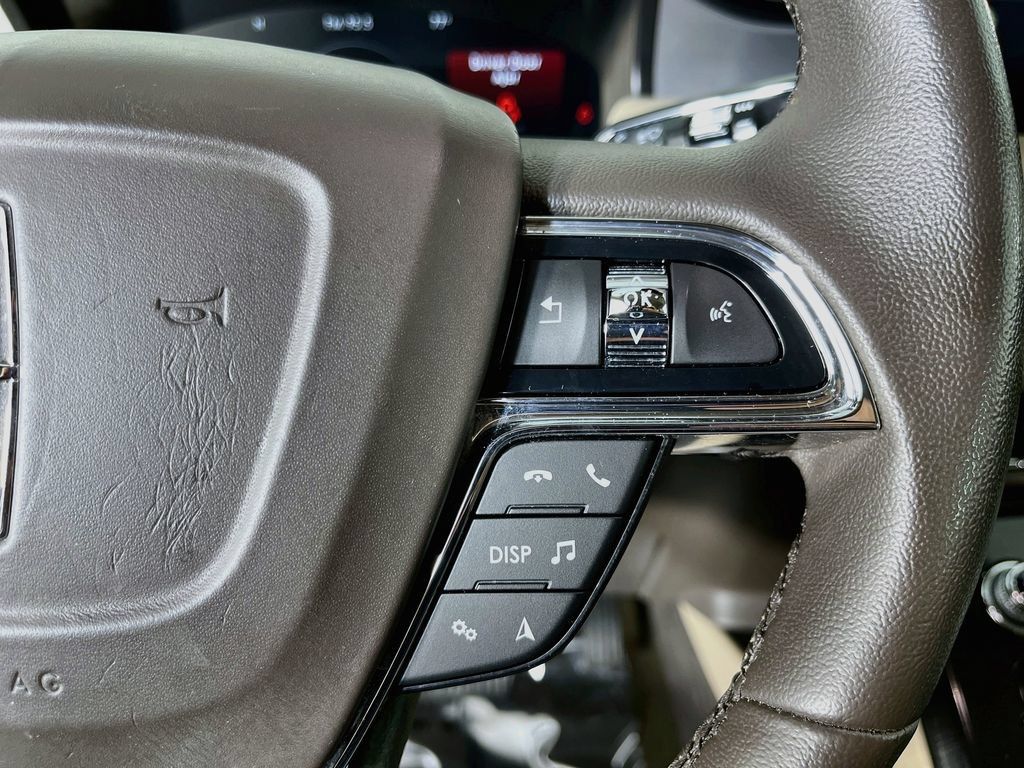 Used 2022 Lincoln Nautilus FWD image 17