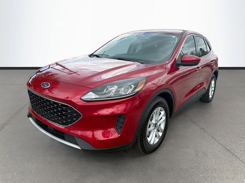 Used 2020 Ford Escape SE image 8