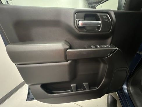 Certified 2022 Chevrolet Silverado 1500 Custom AWD/4WD image 22