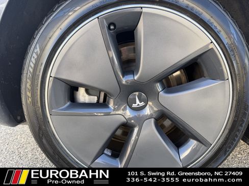Used 2023 Tesla Model 3 Standard Range RWD image 29