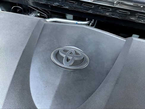 Used 2025 Toyota Camry SE w/ Convenience Package AWD/4WD image 28