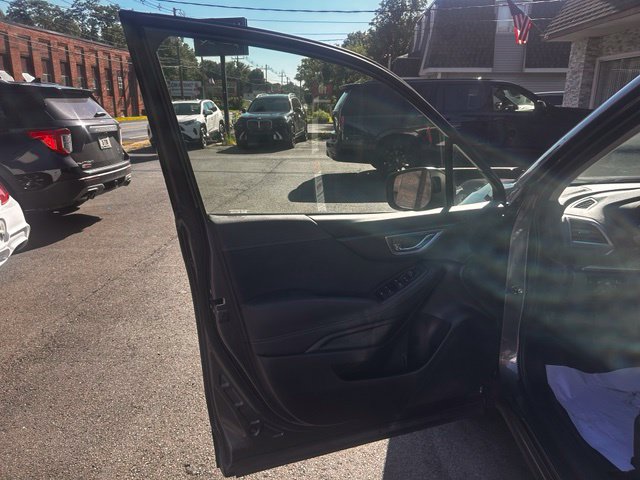 Used 2021 Subaru Forester Premium AWD/4WD image 11