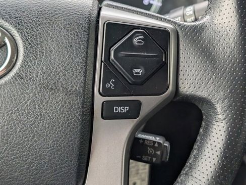 Used 2018 Toyota 4Runner SR5 image 20