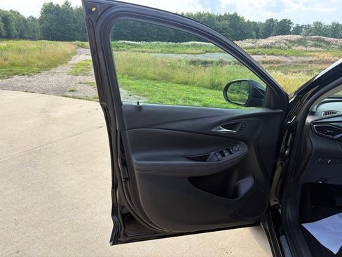 Used 2023 Buick Encore GX Preferred FWD image 13