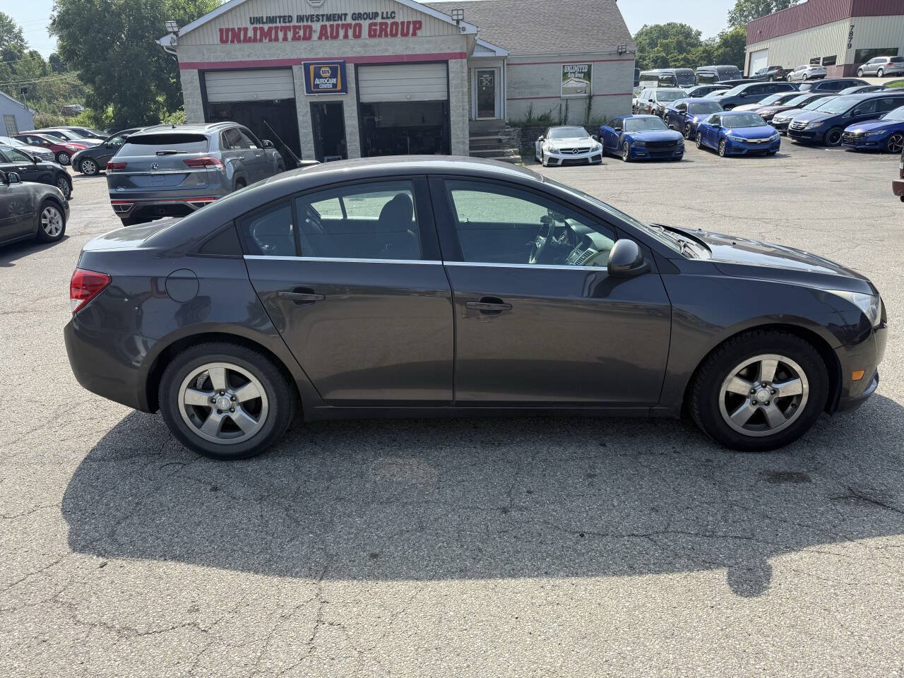 Used 2014 Chevrolet Cruze LT FWD image 4