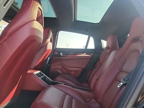 Used 2018 Porsche Panamera 4 AWD/4WD image 21
