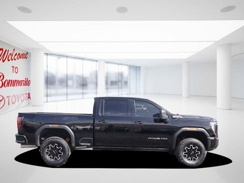 Used 2026 GMC Sierra 2500 AT4X AWD/4WD image 5