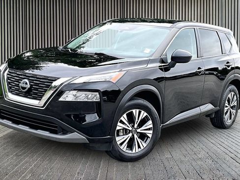 Used 2023 Nissan Rogue SV FWD image 13