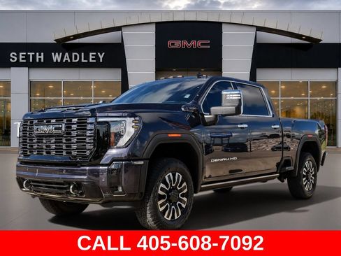 Used 2026 GMC Sierra 2500 Denali Ultimate AWD/4WD image 3