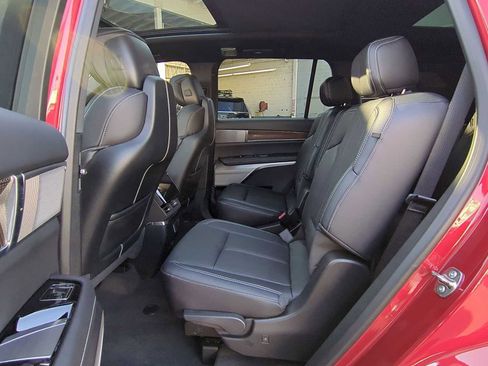 New 2026 Cadillac Vistiq Sport image 24