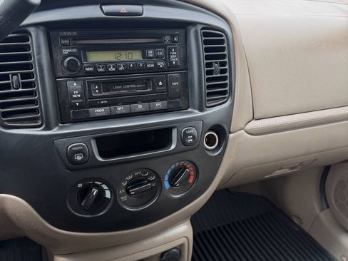 Used 2002 MAZDA Tribute LX AWD/4WD image 18