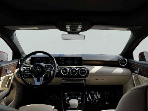 Used 2019 Mercedes-Benz A 220 image 41