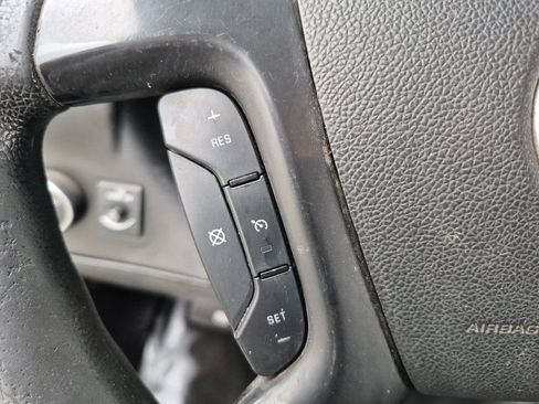 Used 2016 Chevrolet Express 2500 Extended image 20