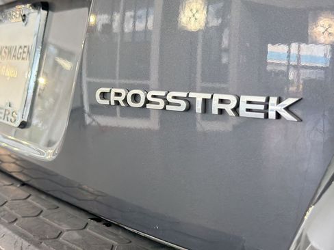 Used 2020 Subaru Crosstrek 2.0i Premium AWD/4WD image 32