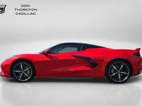 Used 2023 Chevrolet Corvette Stingray Premium Conv w/ Z51 Performance Package RWD image 2