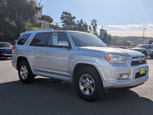 Used 2010 Toyota 4Runner SR5 image 7