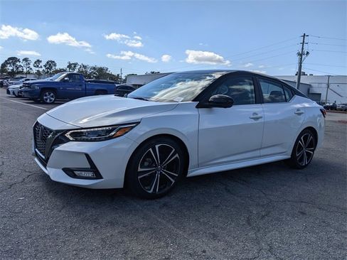 Used 2021 Nissan Sentra SR w/ SR Premium Package image 6