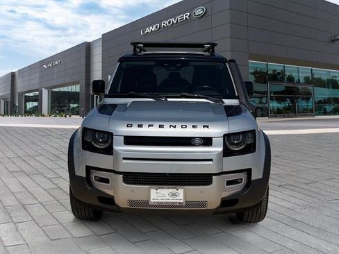 Used 2023 Land Rover Defender 130 SE AWD/4WD image 8