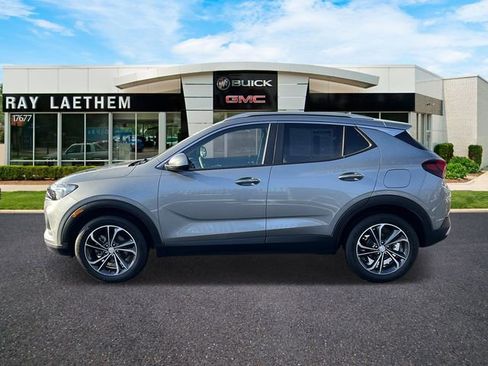 Certified 2023 Buick Encore GX Select image 2