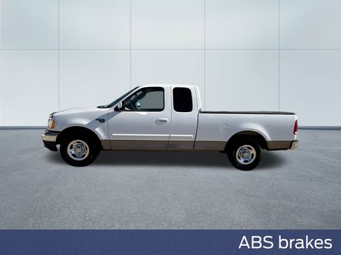 Used 2003 Ford F150 XLT image 11