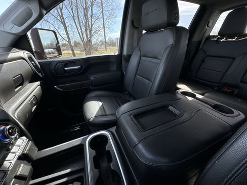 Certified 2022 GMC Sierra 3500 Denali w/ Denali Black Diamond Edition AWD/4WD image 20