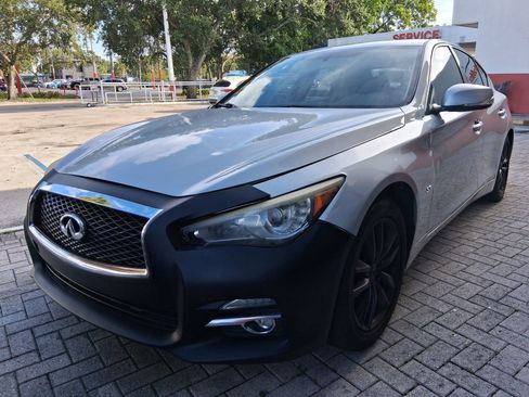 Used 2015 INFINITI Q50 Premium w/ All Weather Package image 2