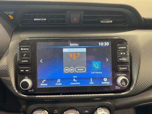 Used 2023 Nissan Kicks SV FWD image 14