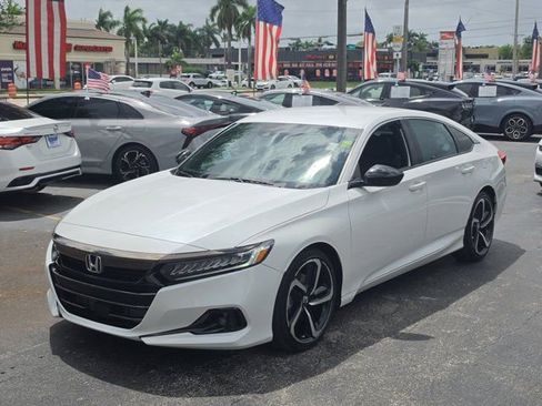 Used 2022 Honda Accord Sport image 3