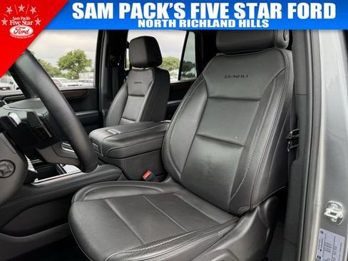 Used 2025 GMC Yukon Denali AWD/4WD image 29