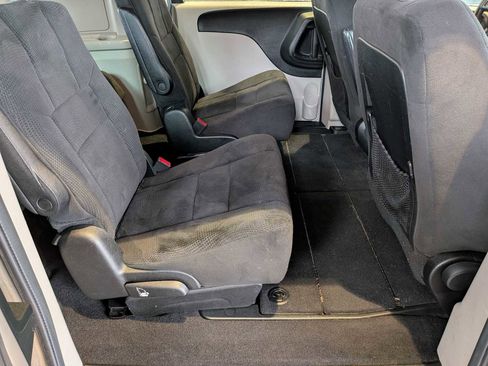 Used 2013 Dodge Grand Caravan American Value Package image 18