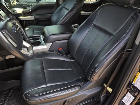 Used 2020 Ford F250 Lariat w/ Lariat Value Package image 30