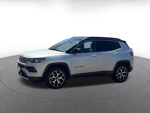 Used 2025 Jeep Compass Limited AWD/4WD image 7