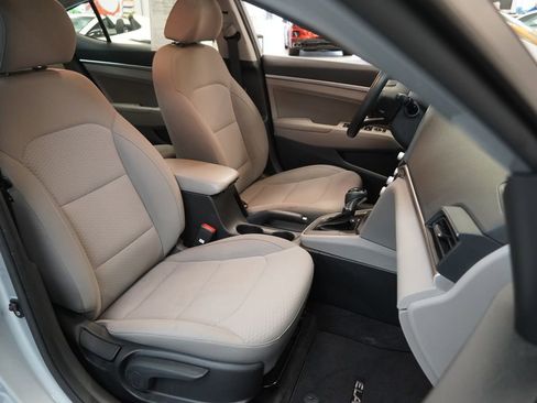 Used 2020 Hyundai Elantra Value Edition w/ Cargo Package (C1) FWD image 32