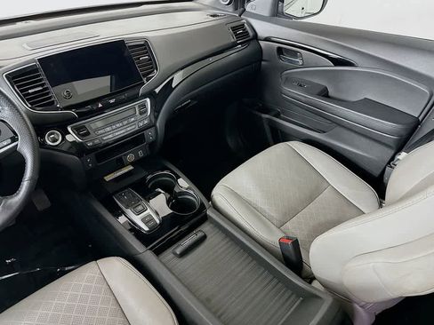 Used 2021 Honda Passport Elite image 11