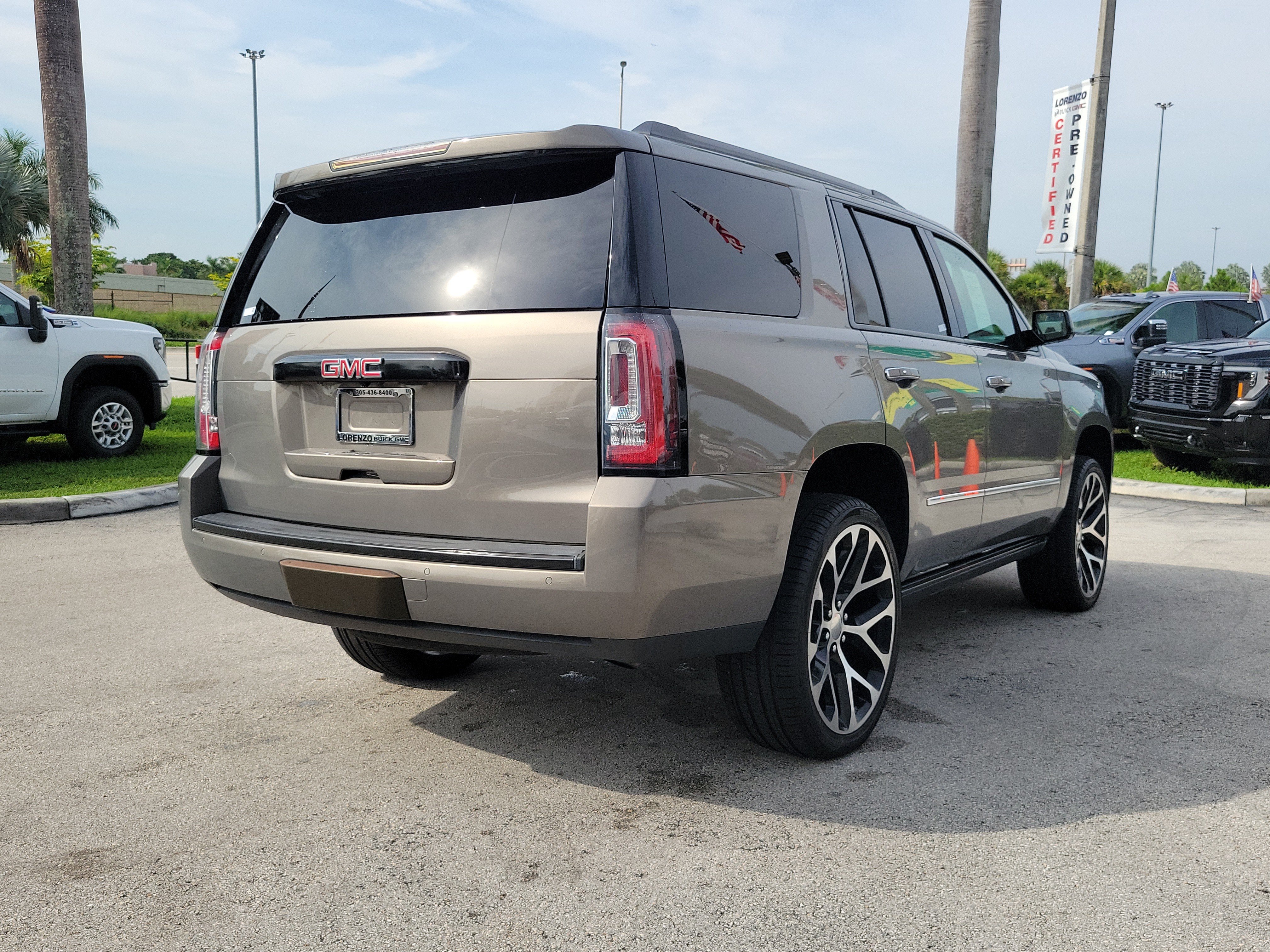 Used 2019 GMC Yukon Denali w/ Denali Ultimate Package RWD image 5