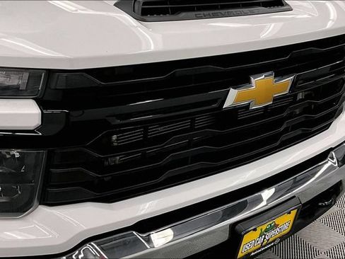 Used 2024 Chevrolet Silverado 2500 W/T w/ WT/CX Safety Package AWD/4WD image 28