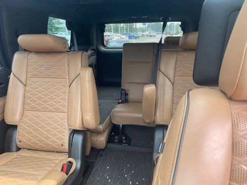 Used 2021 Cadillac Escalade Sport w/ Driver Assist Tech Package AWD/4WD image 13