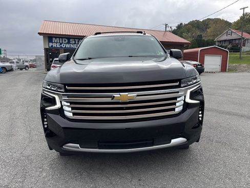 Used 2023 Chevrolet Tahoe High Country image 2