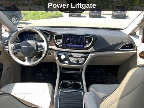 Used 2021 Chrysler Pacifica Limited w/ Premium & Safety Sphere Group AWD/4WD image 16