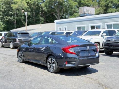 Used 2017 Honda Civic EX-T image 5