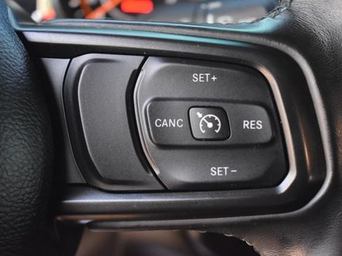 Used 2021 Jeep Gladiator Sport AWD/4WD image 22