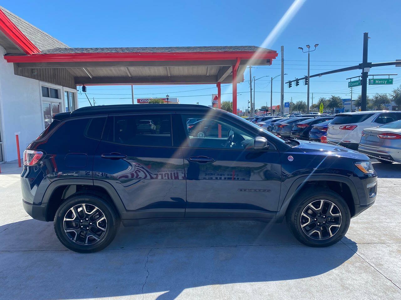 Used 2019 Jeep Compass Trailhawk AWD/4WD image 6