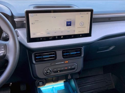 Used 2025 Ford Maverick XLT w/ Equipment Group 302A image 6