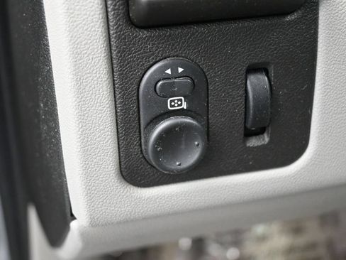 Used 2005 Chevrolet Equinox LT w/ Preferred Equipment Group AWD/4WD image 24