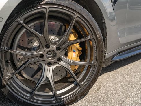 Used 2022 BMW M4 xDrive Competition w/ M Carbon Exterior Package AWD/4WD image 3