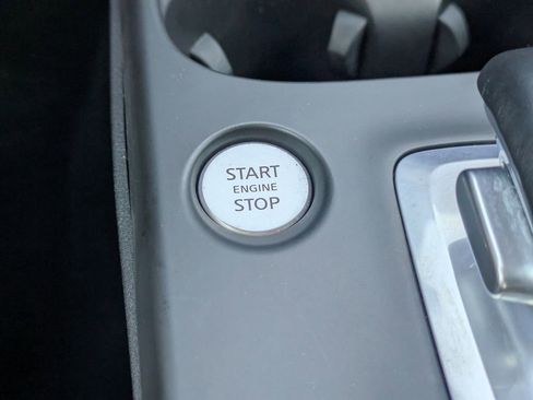 Certified 2025 INFINITI QX50 Luxe image 33